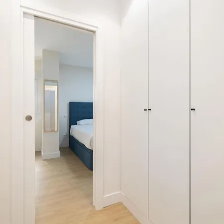 Renovated Flat Terrace 2 Bedrooms 2 Bathrooms Lejlighed *